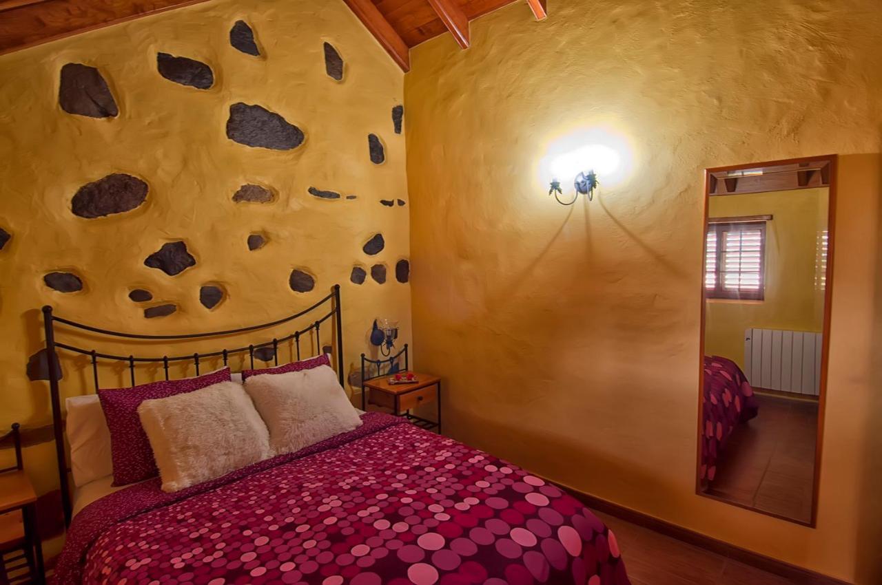 Las Casas De Lola Y Rafael Moya  ภายนอก รูปภาพ