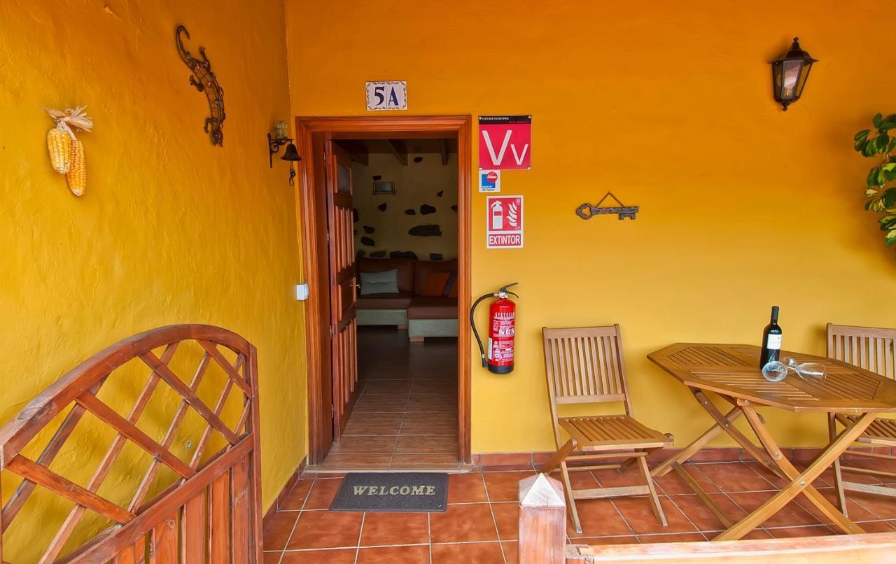 Las Casas De Lola Y Rafael Moya  ภายนอก รูปภาพ